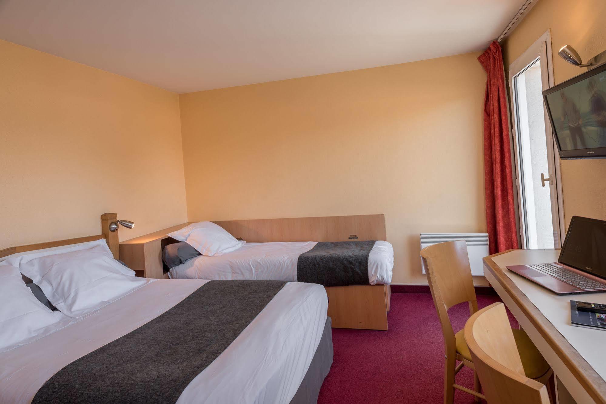Hotel Les Genets Bayonne Exterior photo